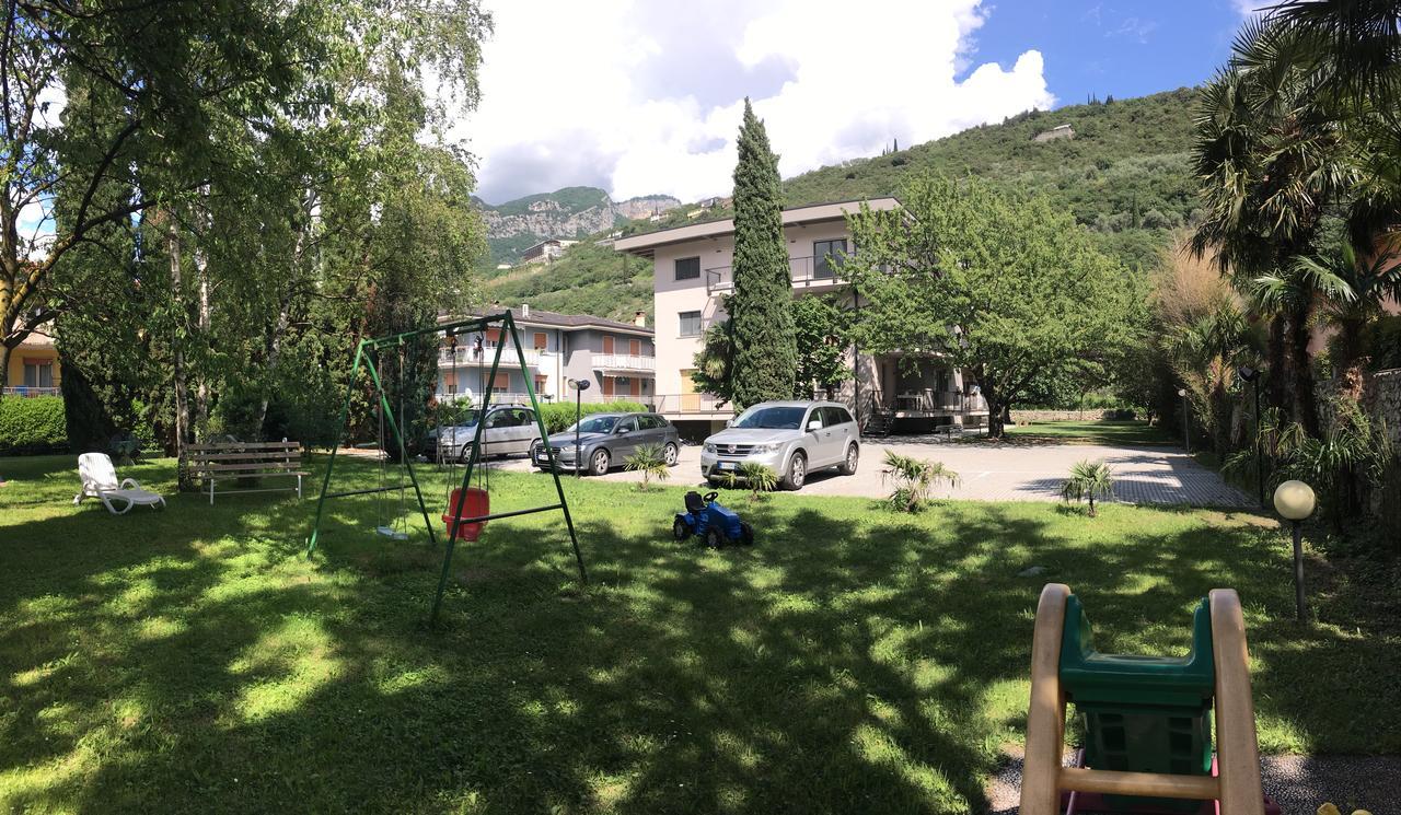 Appartamento Casa Vittoria Torbole Sul Garda Esterno foto